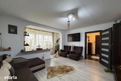 Apartament cu 3 camere semidecomandat, mobilat în Colentina - 1