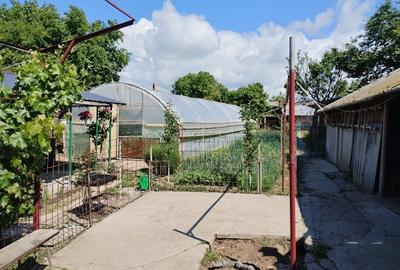 Casă cu 5 camere cu Canalizare în Central - 3