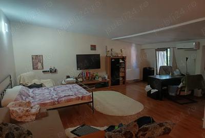 Vitan auchan bobocica studio marin bonea - 2