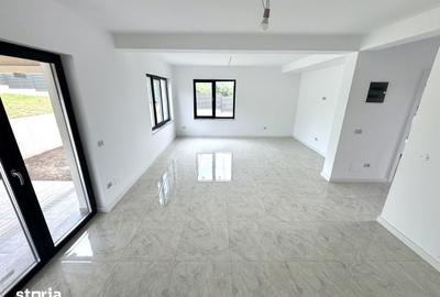 Casă cu 4 camere cu Teren 600 Mp în Bucium - 10