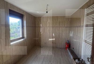 Casă cu 3 camere cu Teren 550 Mp în Central - 8