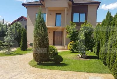 Casă cu 8 camere cu Teren 1000 Mp în Păulești - 2