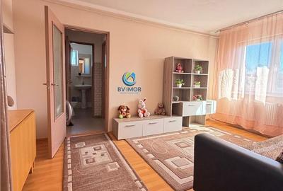 Apartament cu 3 camere în Florilor - 14