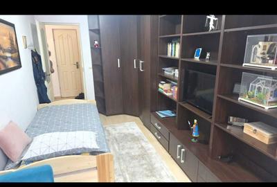 Apartament cu 3 camere decomandat în Central - 4