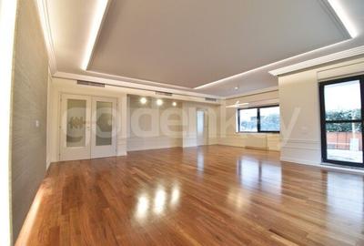 Apartament cu 4 camere decomandat, mobilat în Dorobanți