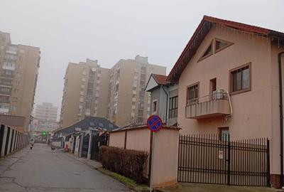 Casă cu 4 camere în 9 Mai - 1