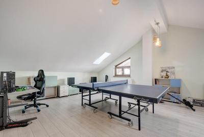 Casă cu 7 camere cu Teren 515 Mp în Tunari - 2