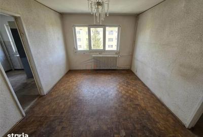 Apartament cu 3 camere semidecomandat în Central - 2
