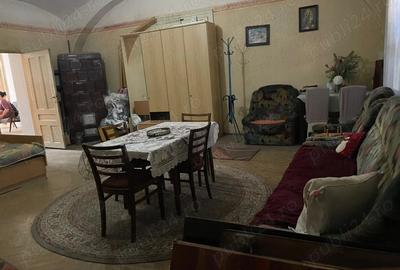 Vand apartament la casa ultracentral - 4