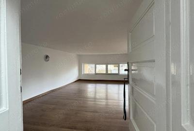 Casa ultracentrala cu curte ?i garaj | Confort premium in inima Oradiei - 16