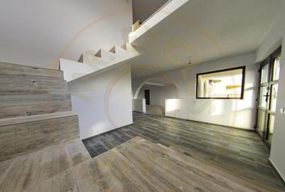 Casă cu 4 camere cu Canalizare în Bradu - 5