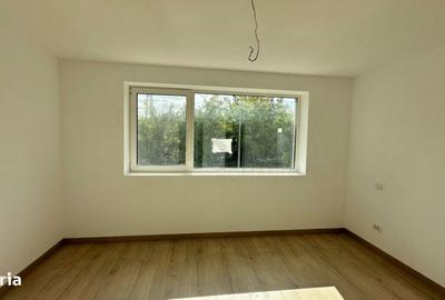 Casă cu 3 camere cu Canalizare în Central - 2