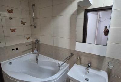 Apartament cu 3 camere decomandat în Cug - 3