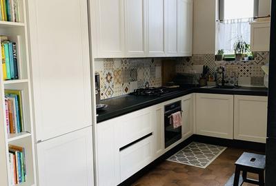 Casă cu 4 camere în Central - 3