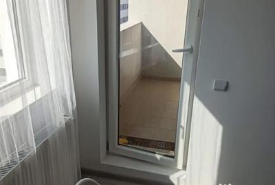 Apartament cu 3 camere decomandat în Metalurgiei - 2