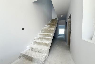 Duplex cu 4 camere cu Canalizare în Dumbrăvița - 11