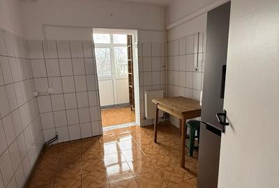 Apartament cu 2 camere decomandat în Exterior Vest - 3