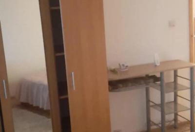 Garsonieră decomandată în Central - 1