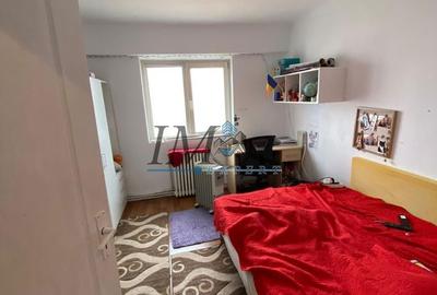 Apartament cu 4 camere decomandat în Cetate - 9