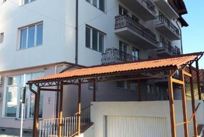 Apartament cu 5 camere decomandat în Calea Dumbrăvii - 2