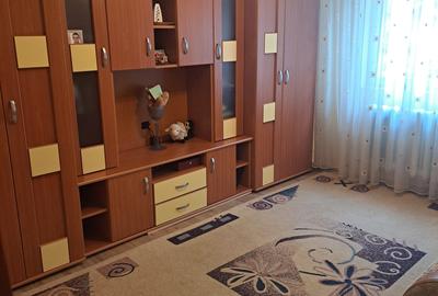 Apartament cu 3 camere,decomandat,parter inalt,zona Lama - 5