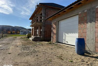 Casă cu 4 camere în Luna - 3