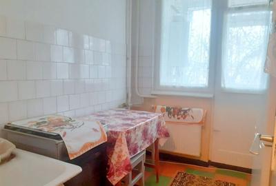 Apartament 2 camere Tiglina 2, etaj 1, 2 balcoane, centrala termica - 11