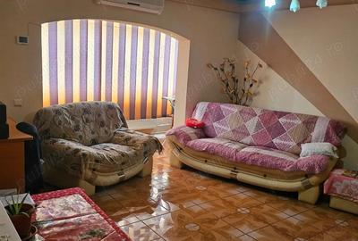 Apartament cu 3 camere semidecomandat în Broșteni - 7