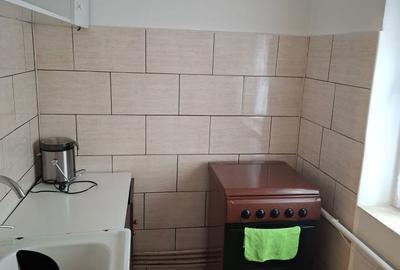 Garsonieră decomandată în Govândari - 2