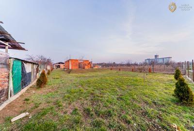 Casă individuală cu 7 camere cu Canalizare în Central - 42