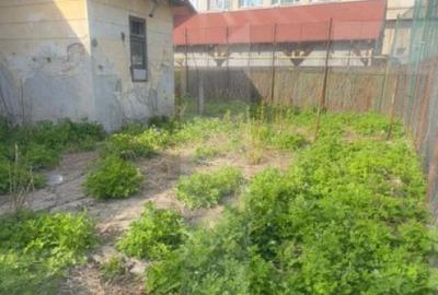 Oportunitate-Casa cu 3 camere, 110 mp, 450 mp teren, zona ul - 12