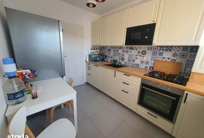 Apartament cu 3 camere în Tractorul - 3