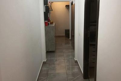 Apartament cu 3 camere semidecomandat în Casa de Cultură - 1