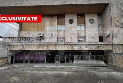 Spațiu comercial, de 920 mp, în Central