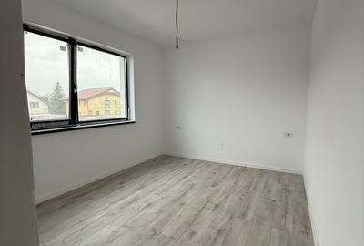 Casă individuală cu 4 camere cu Teren 240 Mp în Costi - 8