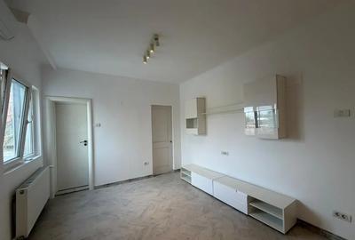 Apartament cu 3 camere decomandat în Aviatorilor - 17