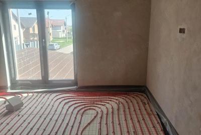 Casă cu 5 camere cu Teren 500 Mp în Remetea Mare