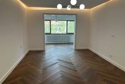 Casă cu 12 camere cu Canalizare în Cotroceni - 6
