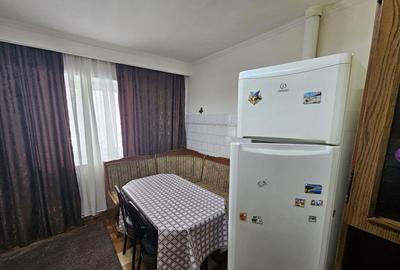 Apartament cu 2 camere decomandat în Frații Golești - 1
