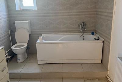 Casă cu Teren 100 Mp în Central - 4