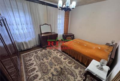 Casă cu 7 camere cu Teren 938 Mp în Orașul de Jos - 3