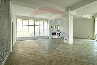 Spațiu comercial, de 186 mp, în Central - 2
