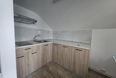 Casă cu 4 camere în Ultracentral - 2
