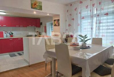 Apartament spatios la casa 3 camere decomandate 80 mp Cisnadie - 2