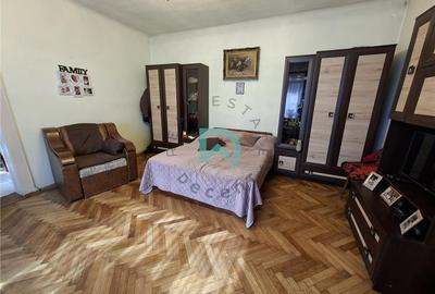 Casă cu 3 camere cu Canalizare în Schei - 11