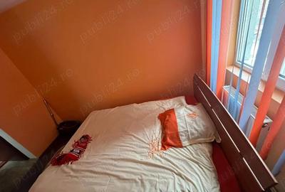 Apartament cu 3 camere semidecomandat în Periferie - 2