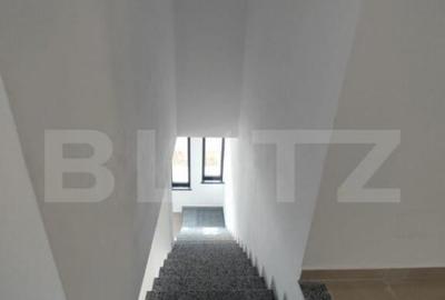 Casă cu 5 camere cu Teren 300 Mp în Central - 11