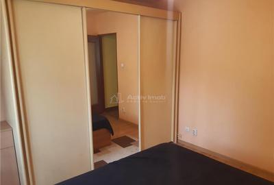 Apartament cu 2 camere decomandat în Micro IV - 5