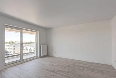 Apartament cu 3 camere decomandat în Exterior Nord
