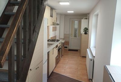 Apartament cu 2 camere decomandat în Carierei - 1